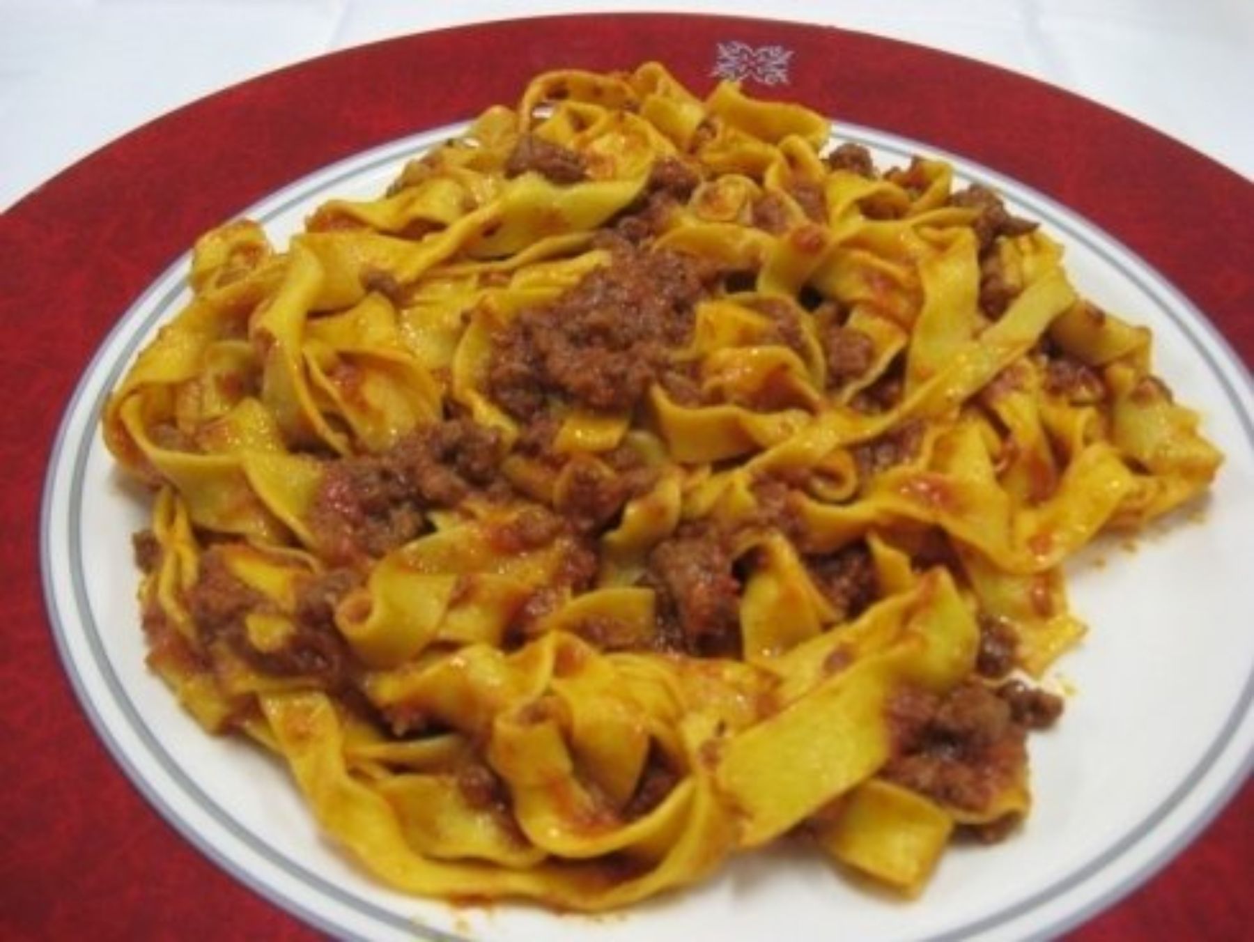 tagliatelle al ragù