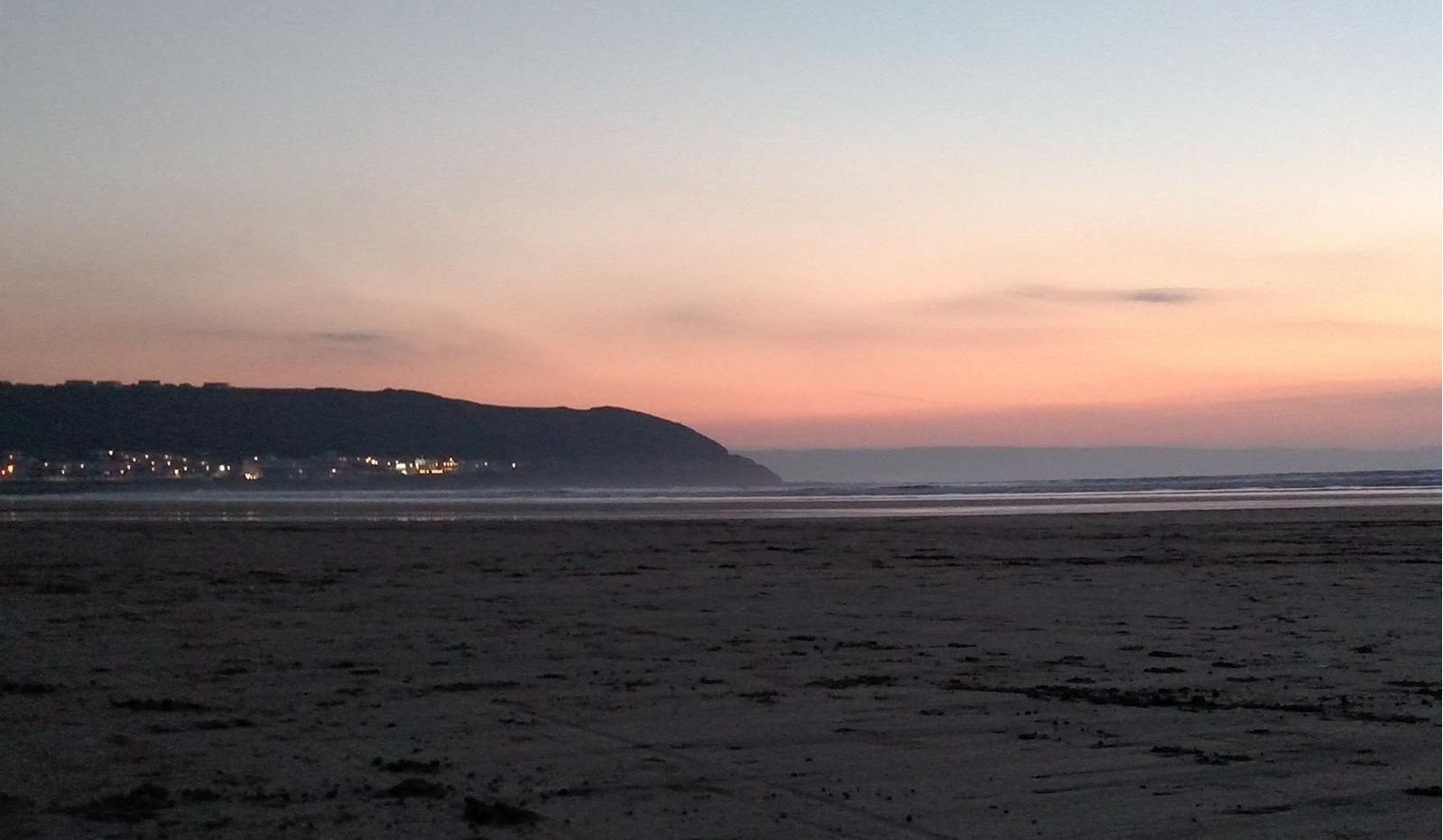 Westward Ho! beach in the evening as the sun sets over Lundy. A perfect night in North Devon