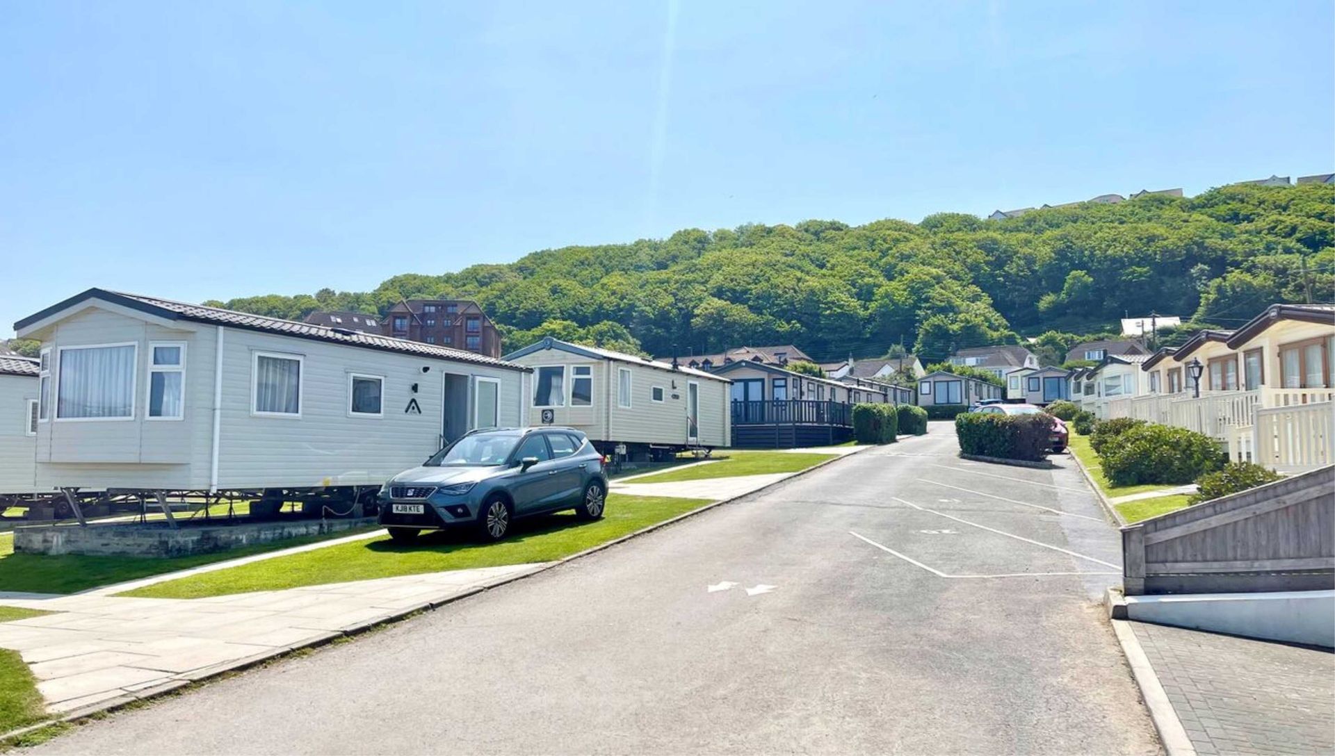 Wide open spaces with Kipling Tors behind the holiday park and the Atlantic ocean in front. This holiday resort in Westward Ho! Devon is a wonderful place to stay for a UK holiday or staycation.