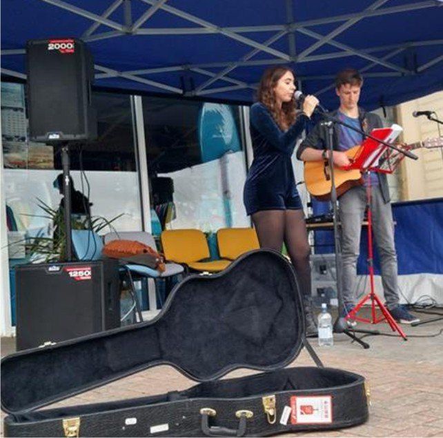 Cherry Circus is Peter Wormington and Char Juniper busking in Westward Ho!