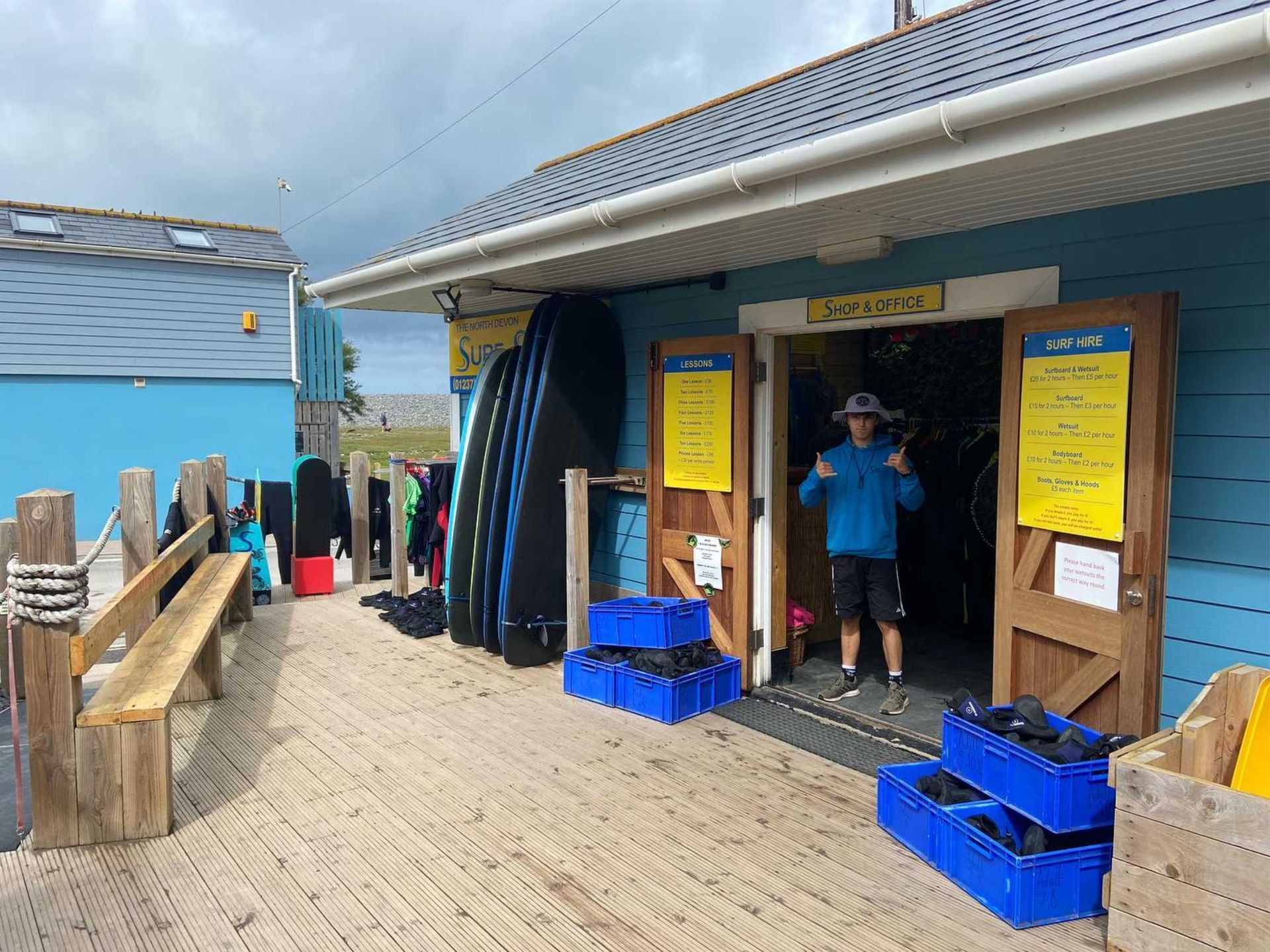 North Devon Surf School are based by the entrance of Northam Burrows County park and offer surf lessons or surf hire