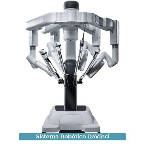 Robô cirúrgico Da Vinci, dispositivo médico com múltiplos braços articulados, denominado 