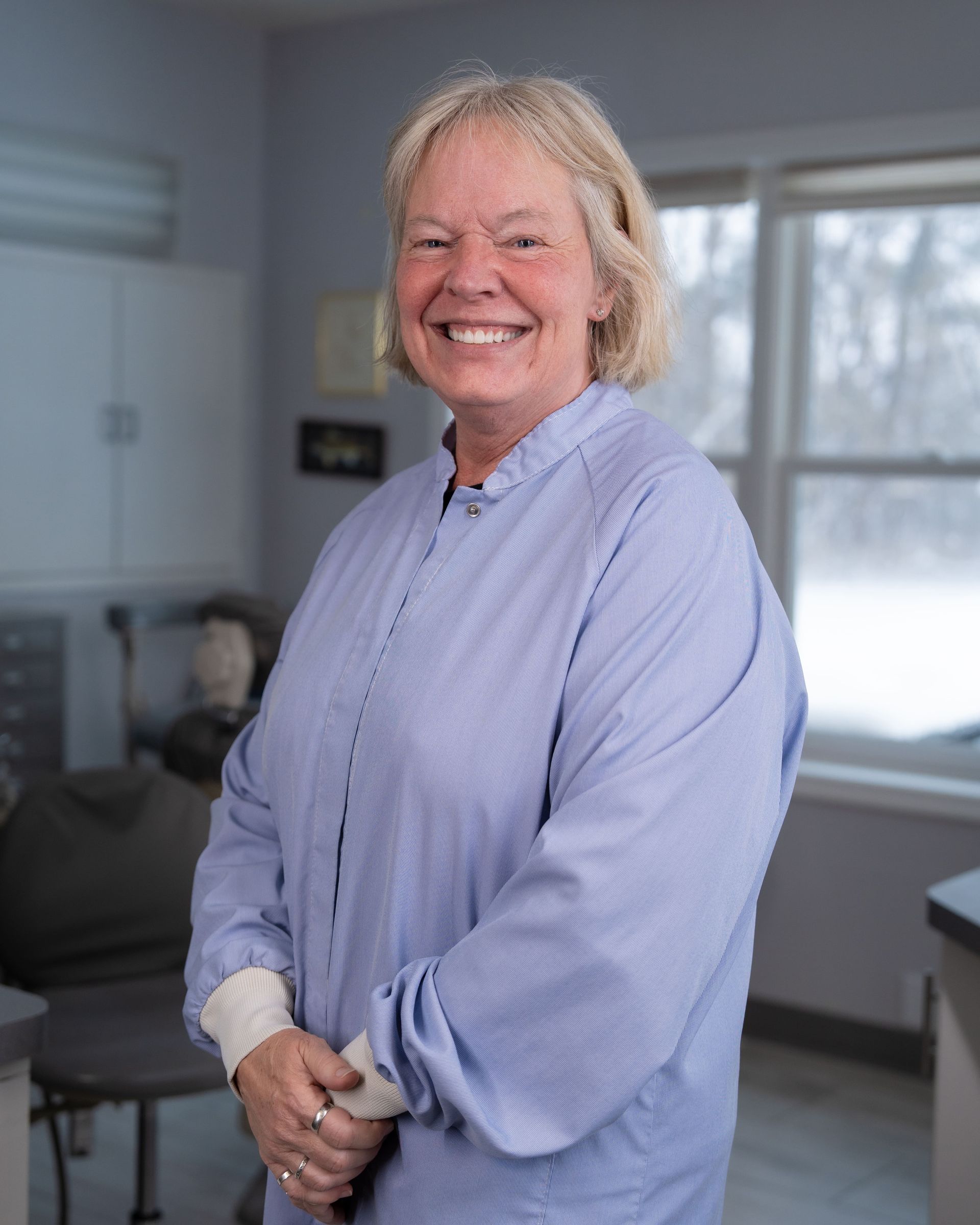 DR. LYNNETTE ELIASON, DDS -HEADSHOT