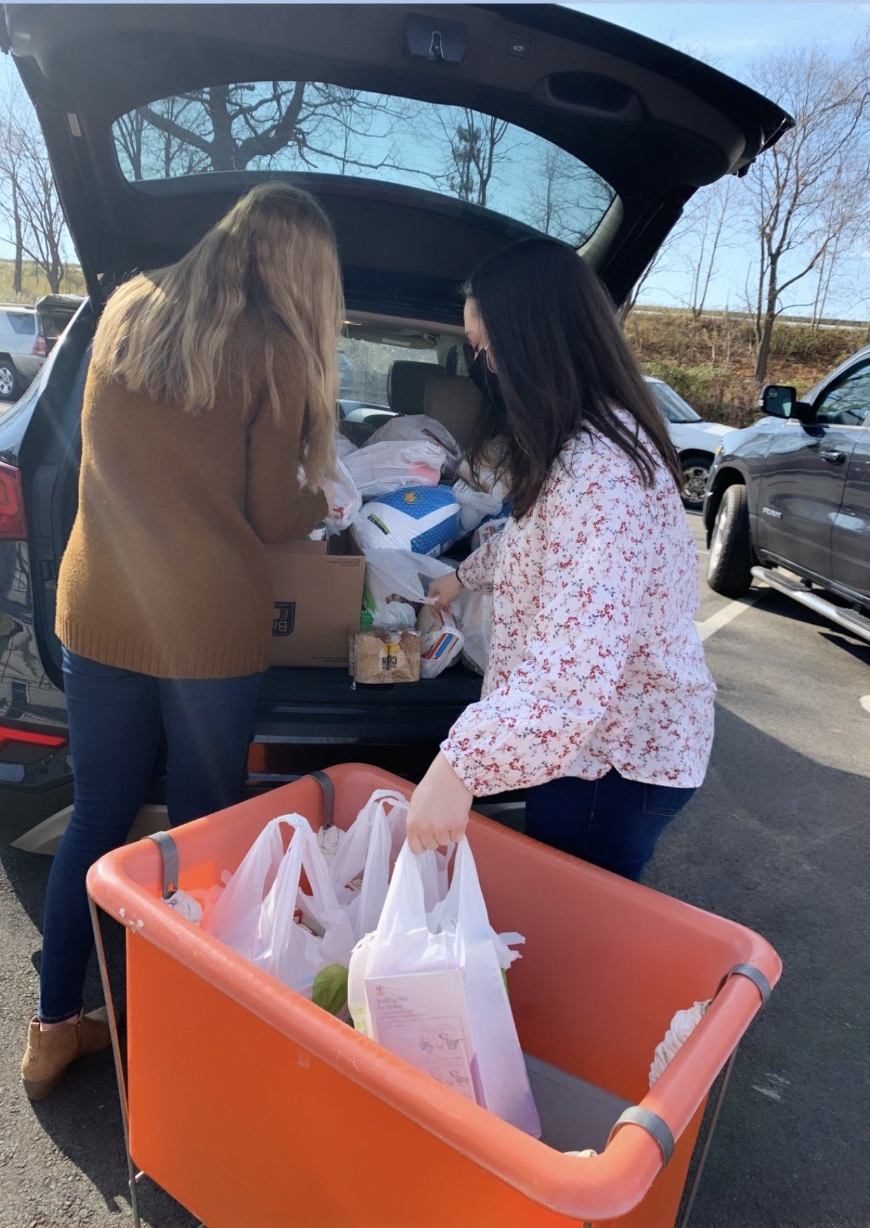 MBK in Holyoke, MA delivers Thanksgiving Dinner to Gray House