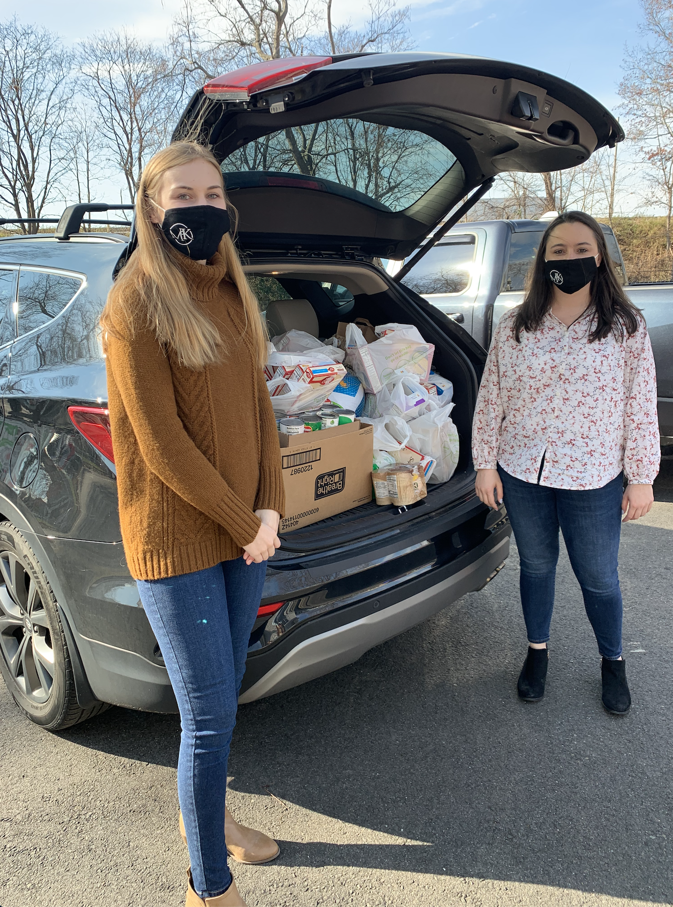 MBK in Holyoke, MA delivers Thanksgiving Dinner to Gray House