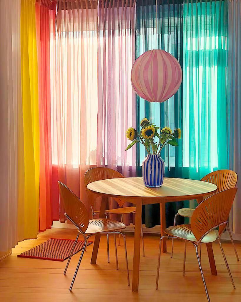 Trending Dining Room Curtain Colors for 2025