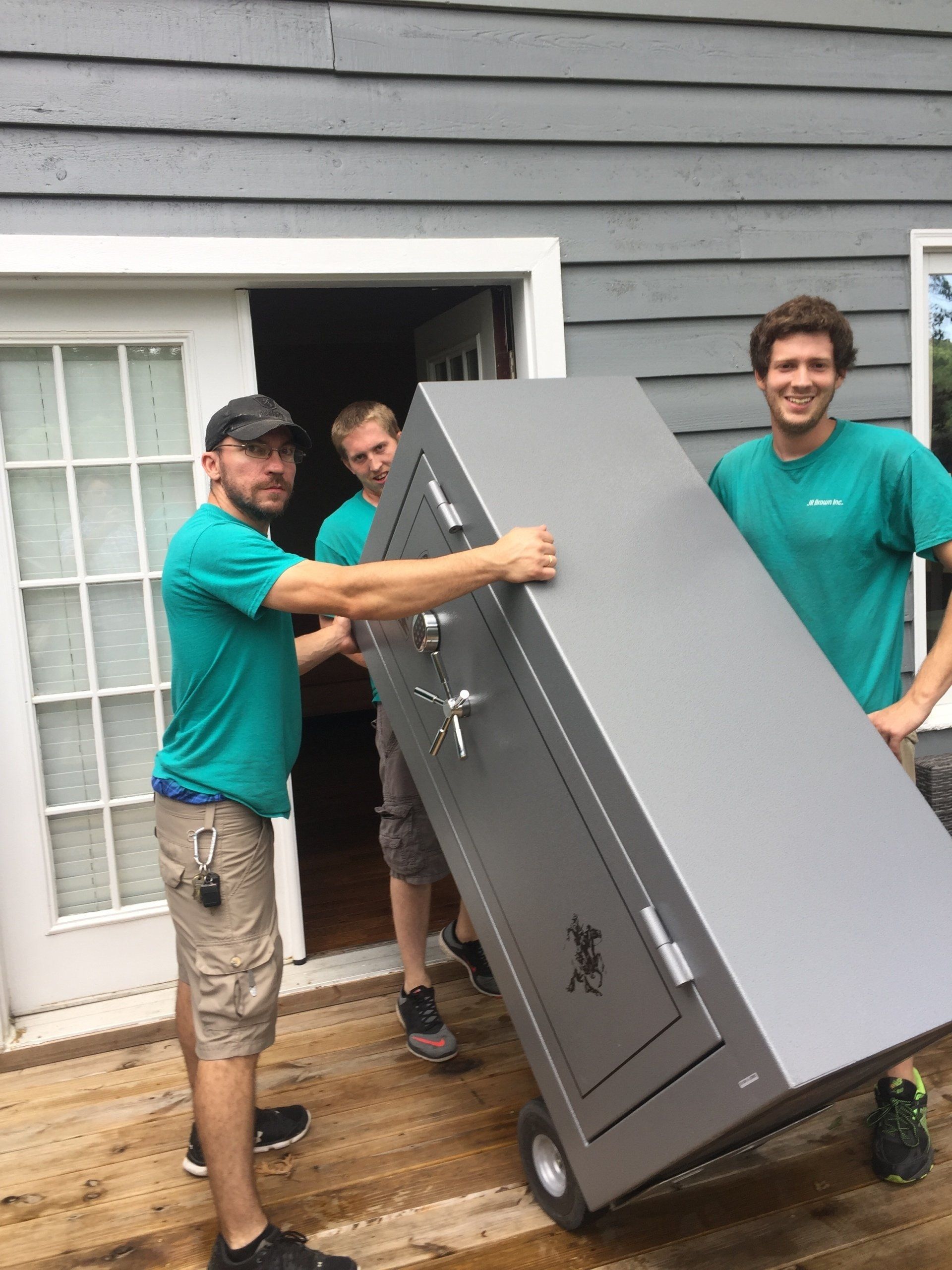 jr brown employees moving gun safe