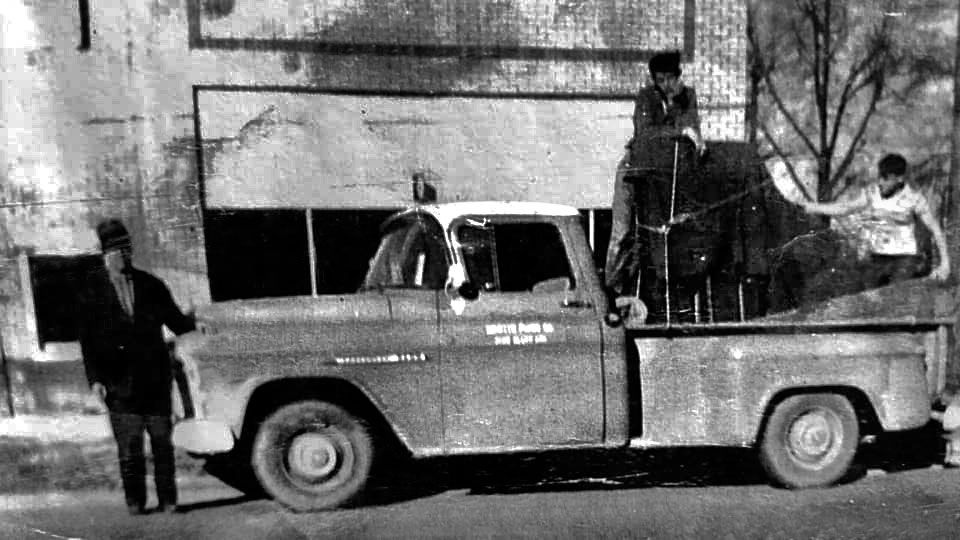 jr brown grandfather and sons moving grand piano
