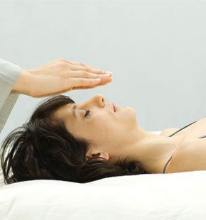 Therapist in Whitchurch call Janet Broomhall Reiki