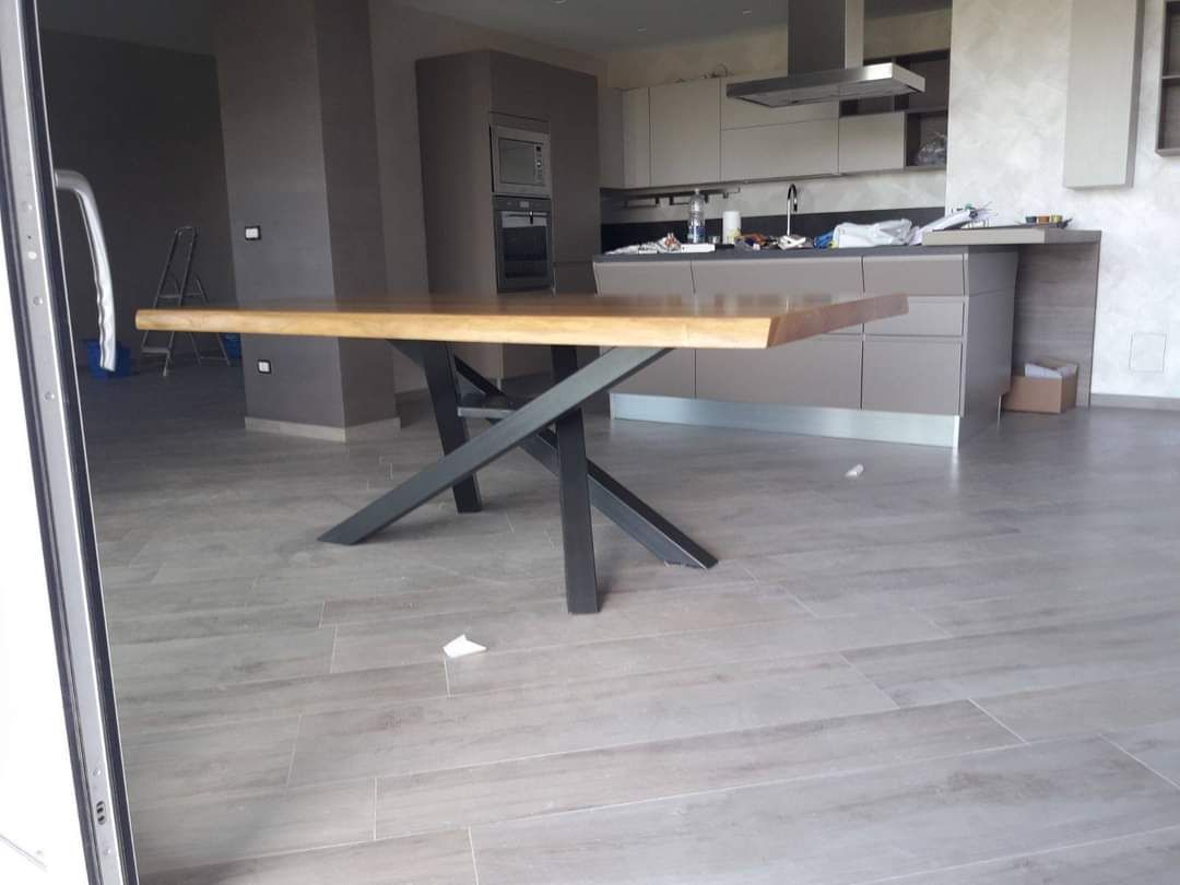 tavolo in legno su misura Favara