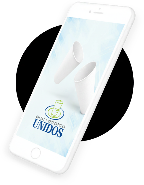 Smartphone con un logotipo y dos tazas blancas sobre fondo azul, dentro de un círculo negro. El logotipo dice 