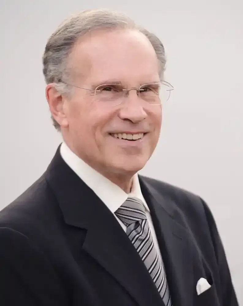 Attorney Robert D. Roseman Headshot