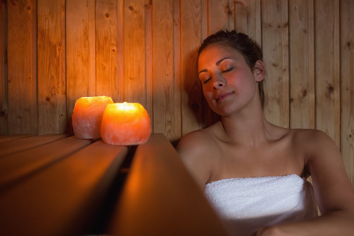 woman-relaxing-in-sauna