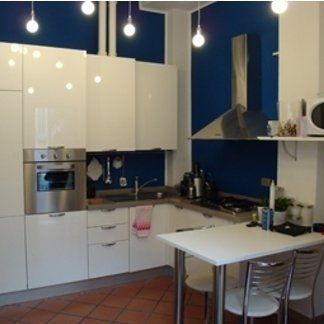 cucina con mobili a incasso