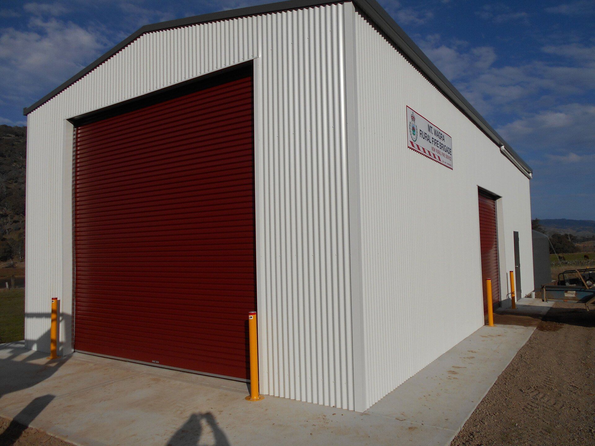 Red Steel Framed Sheds — Albury, NSW, Wodonga, VIC — All Mod Steel Buildings