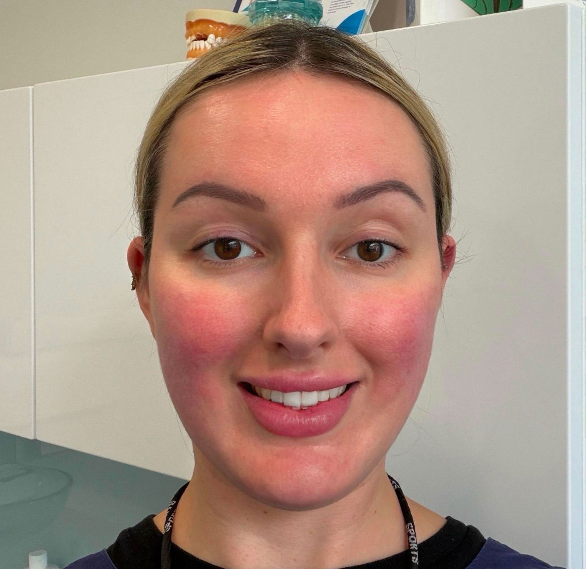 Portrait of Dr Laura Hoffner