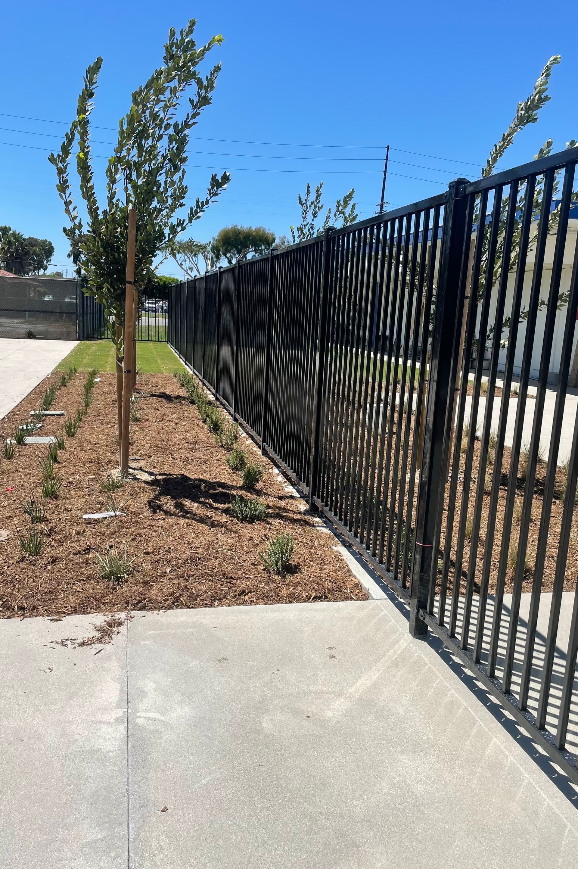 Black Fence — Nuevo, CA — Golden West Fence
