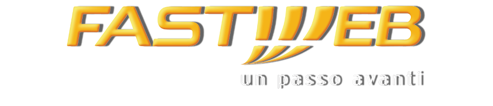 In un'officina, due operai sollevano un grande pannello rettangolare di vetro riflettente.