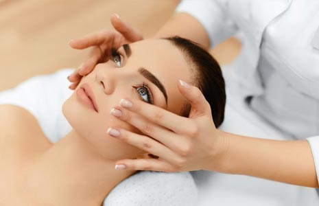 Beauty facial treatment