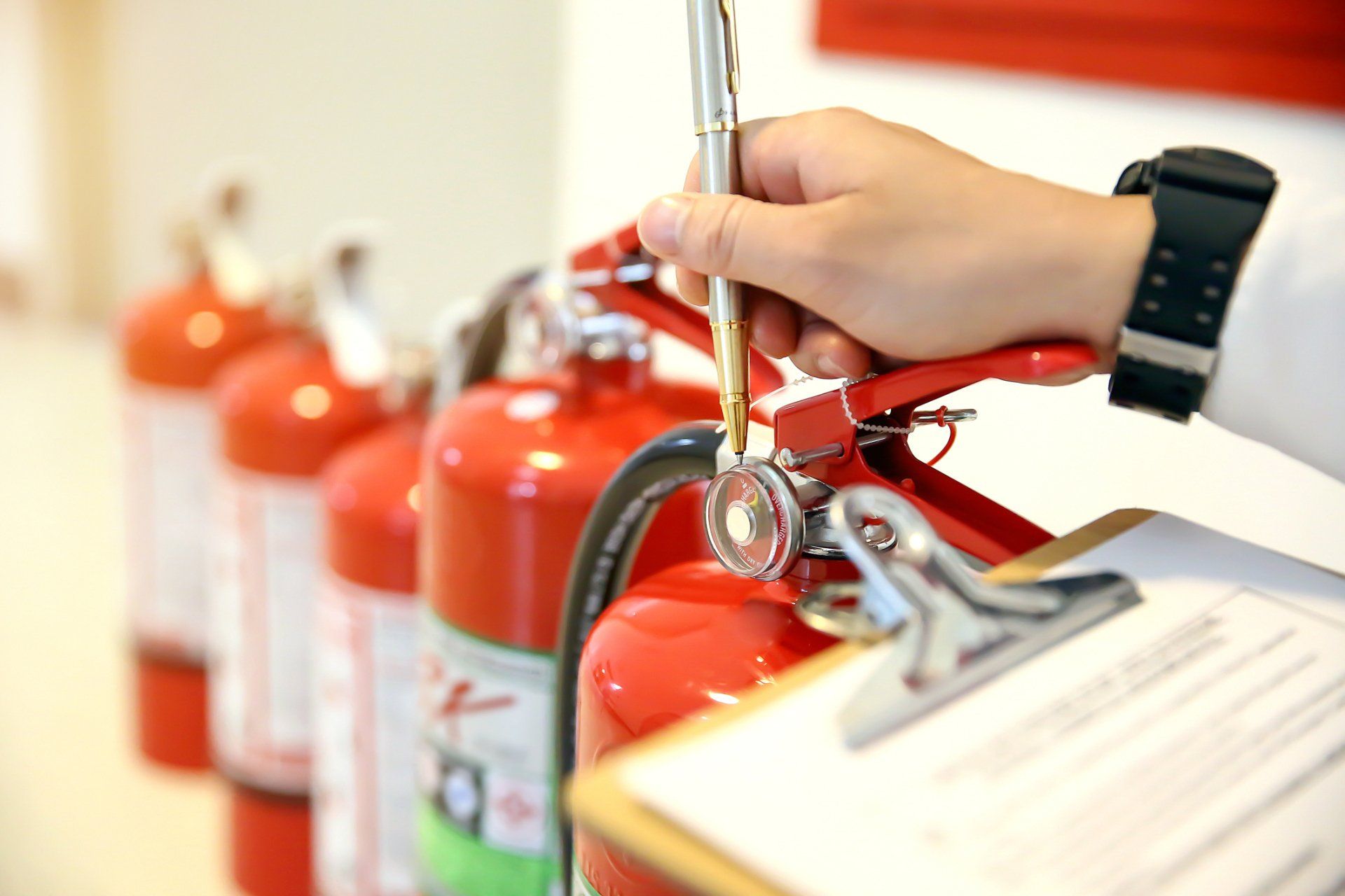Fire Extinguishers — Frankfort, IL — D & D Fire Security