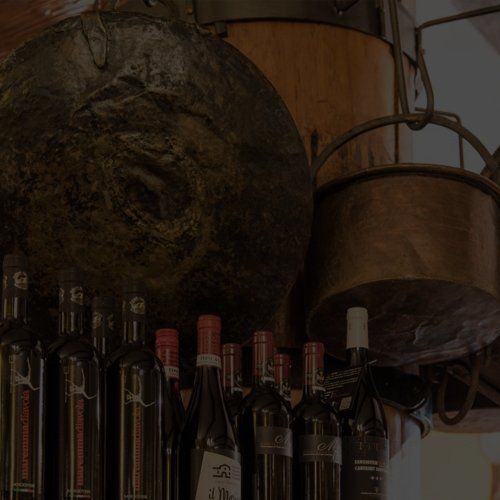 Alcune bottiglie di vino