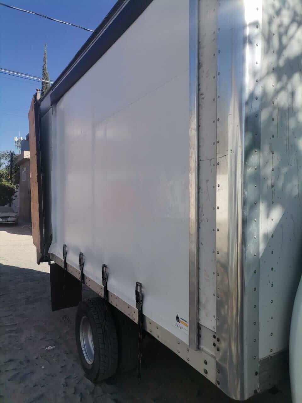 MAMALONAS – CABINAS SANITIZANTES