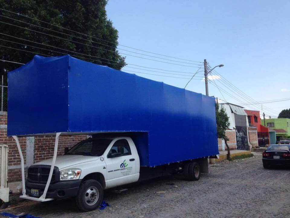 MAMALONAS – LONAS CAMIONERAS DE GRAN DURABILIDAD