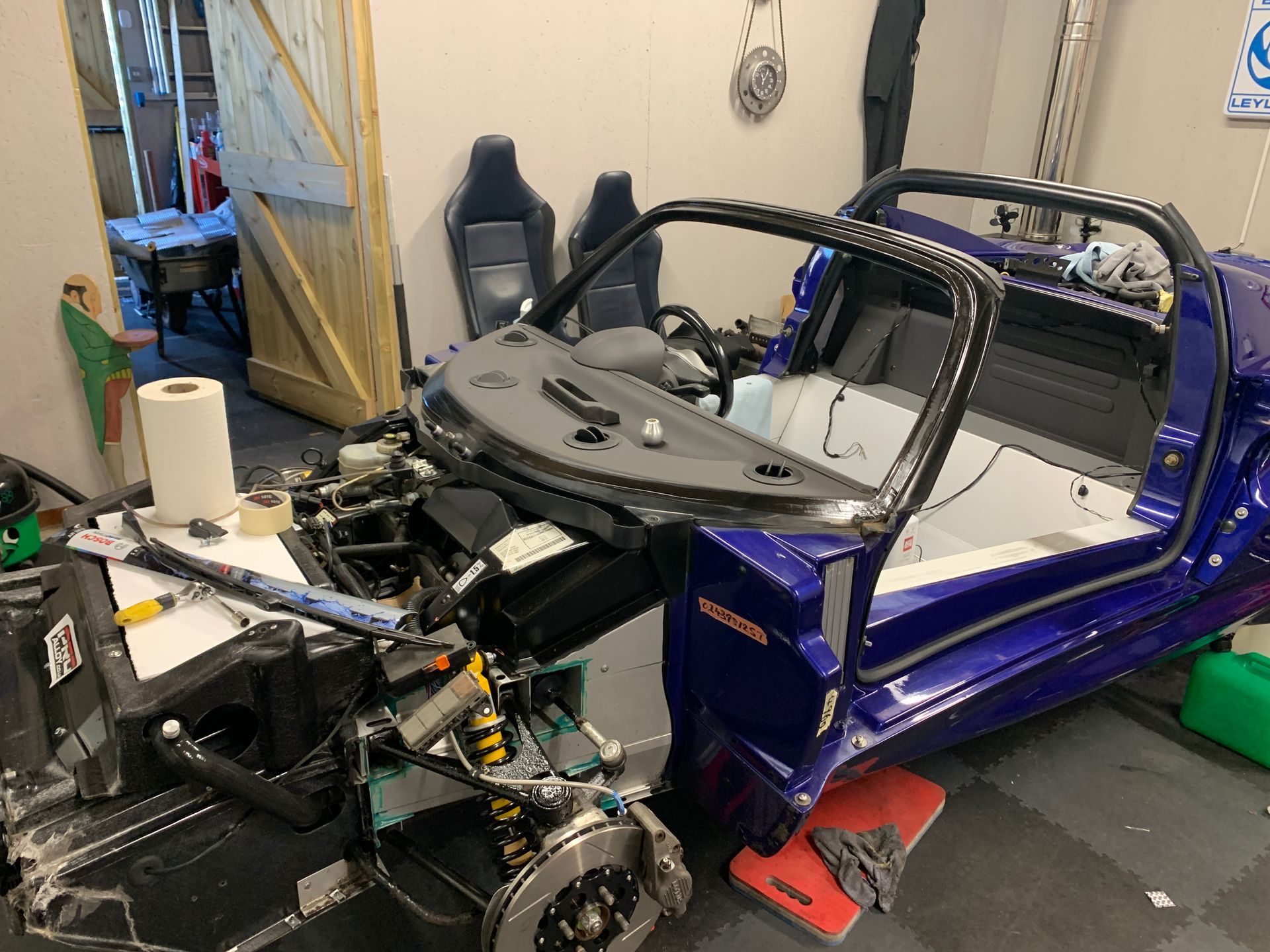 Eziglass - Vehicle Glazing Services gallery image. Lotus elise windscreen replacement