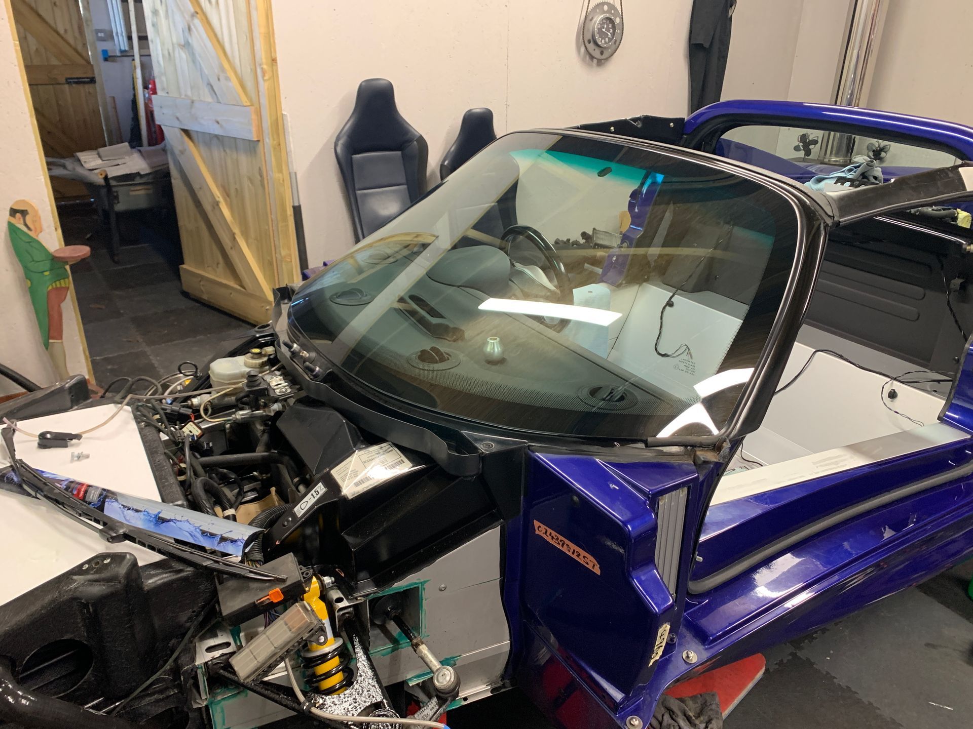 Eziglass - Vehicle Glazing Services gallery image. Lotus elise windscreen replacement