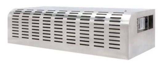 Una scatola di acciaio inossidabile con dei fori su uno sfondo bianco.