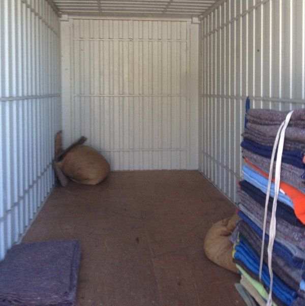 container  inside look