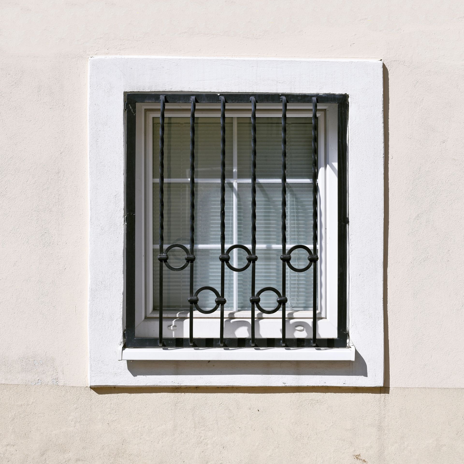 serramenti, infissi, finestre, grate di sicurezza, inferriate, Sa.Pi. Infissi