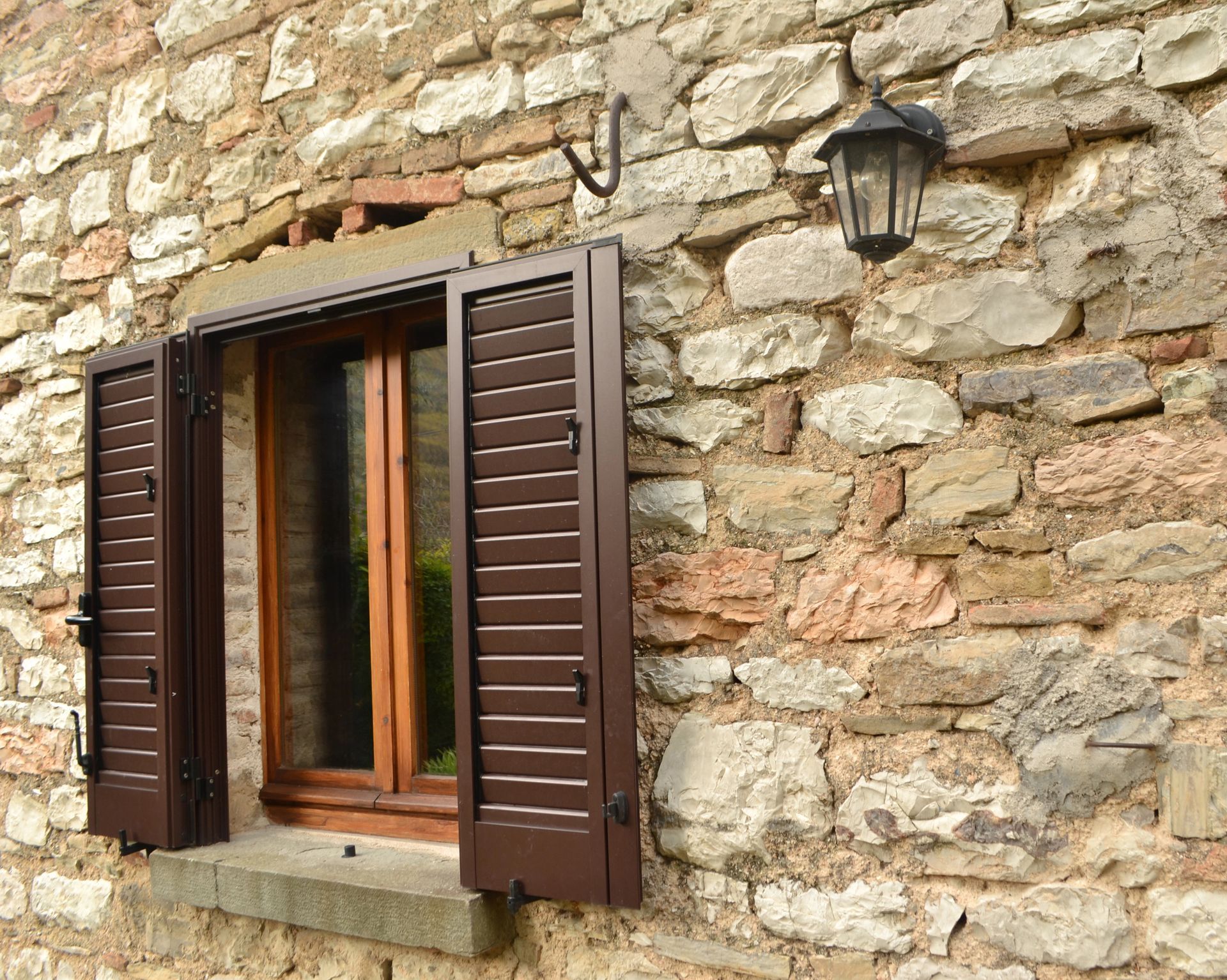 serramenti, infissi, finestre, scuri, Sa.Pi. Infissi