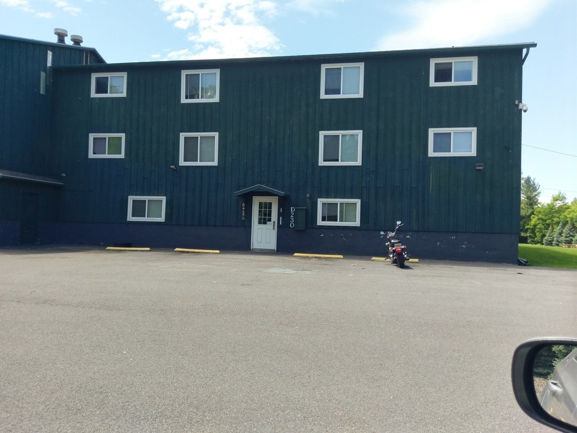 Valentine Gardens front entrance