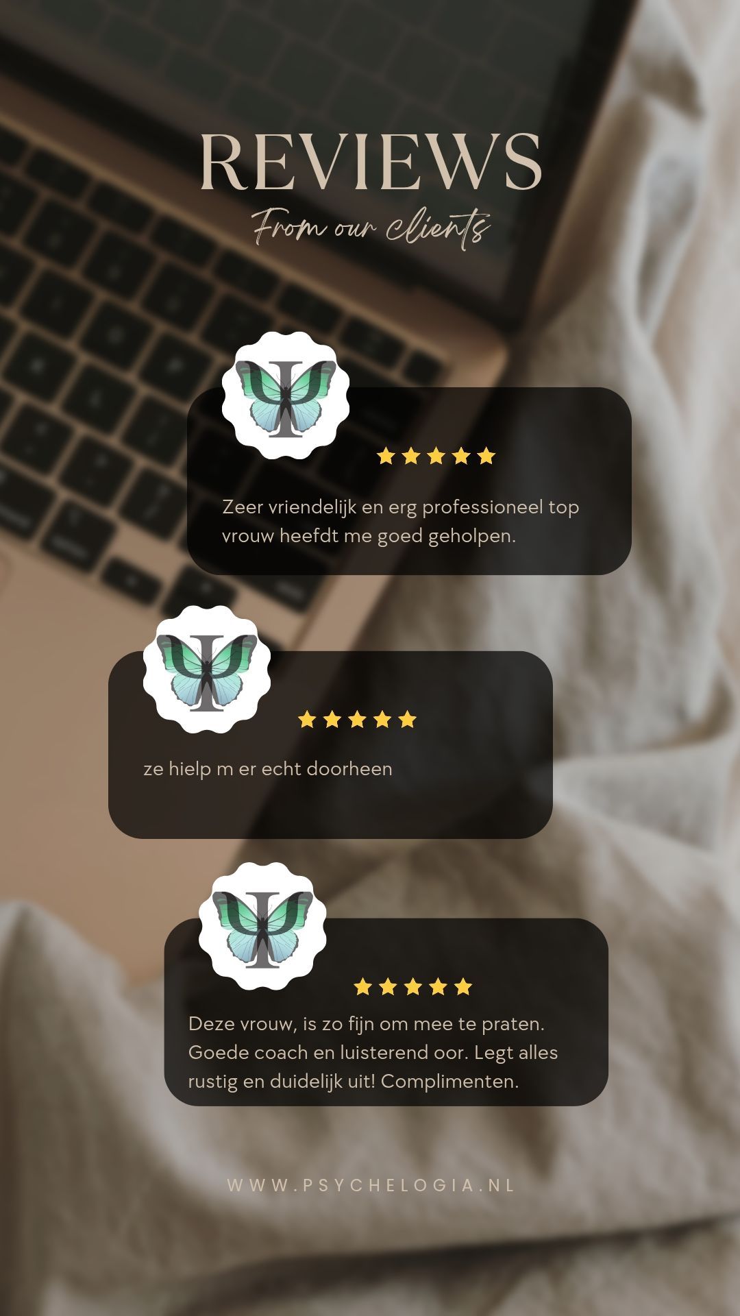 Servicebeoordelingen, met sterren en klantgetuigenissen. Laptop op de achtergrond.