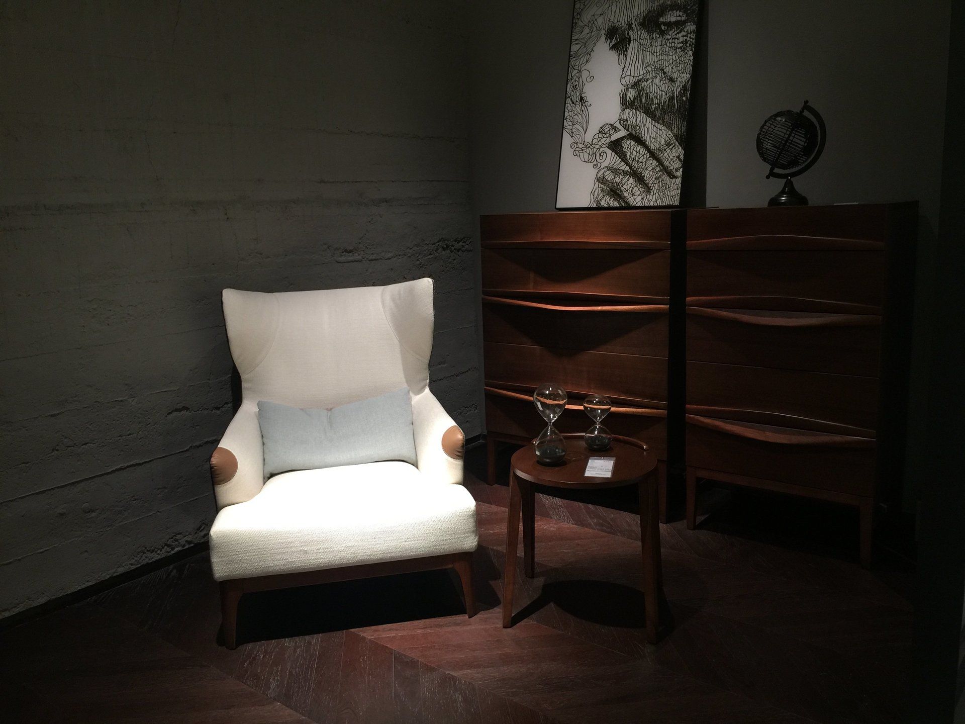 Wing armchair