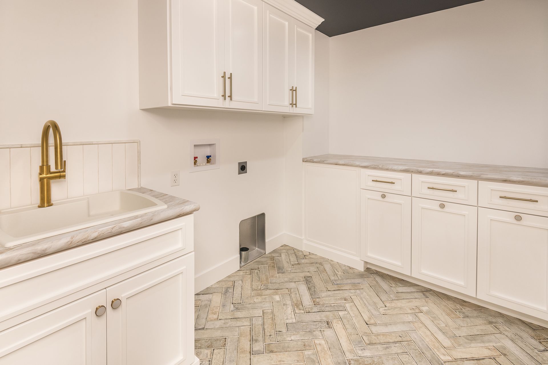 Signature Homes | 2020 Parade Home | Custom Laundry Room