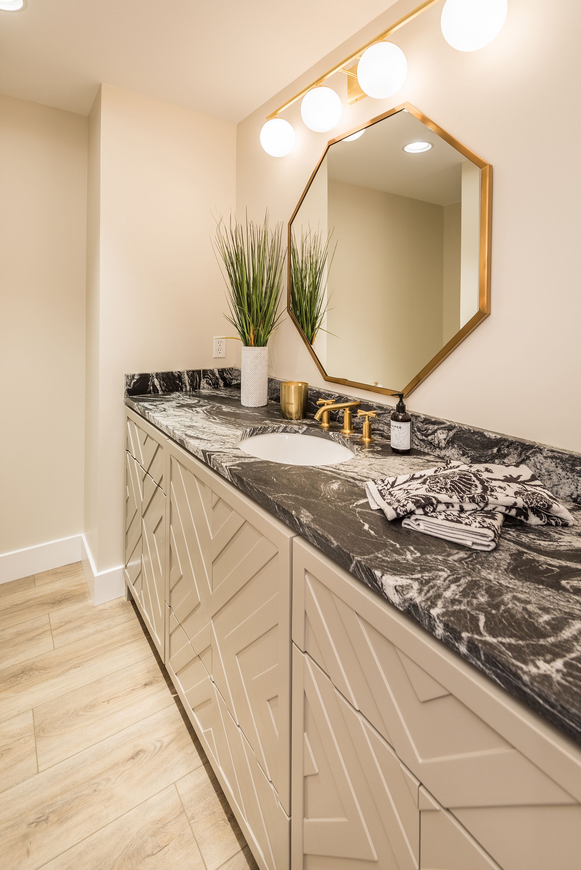 Signature Homes | 2020 Parade Home | Bathroom Countertops