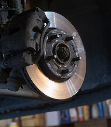 Up close image of vehicle brakes for brake repair | Walt's Auto & Electric