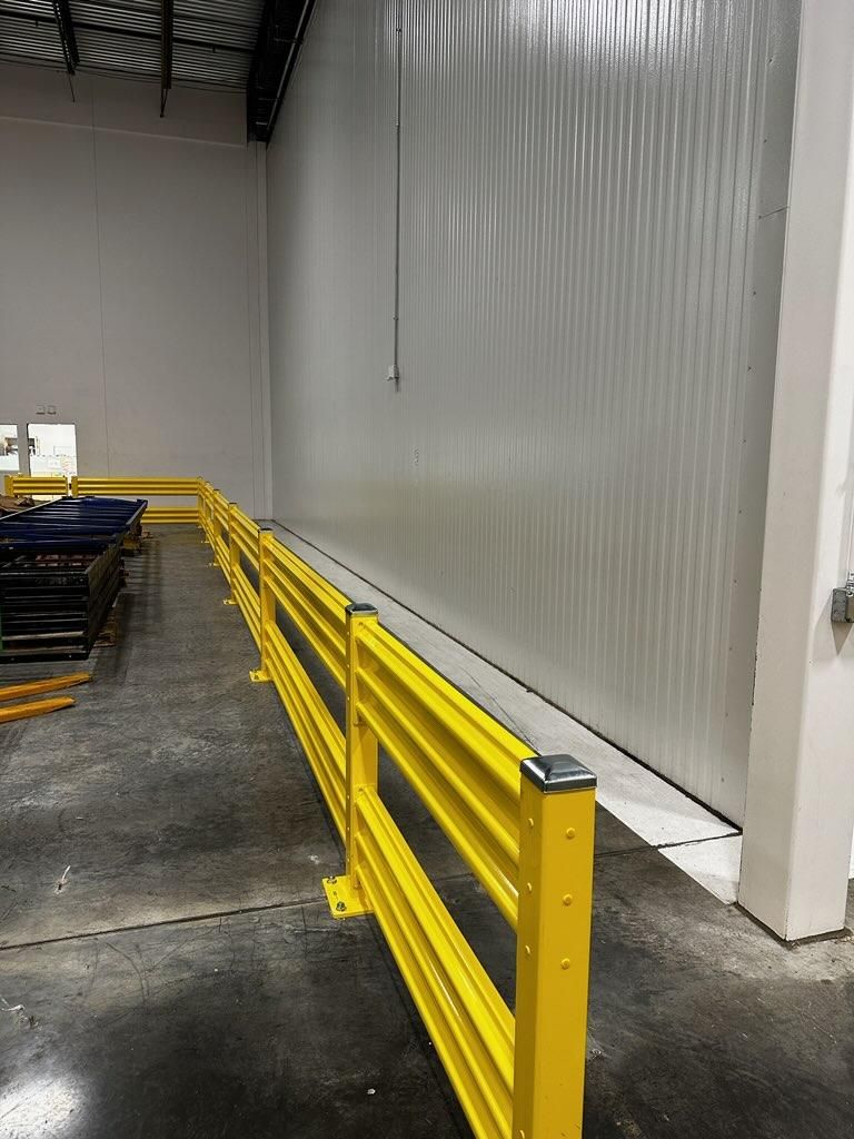 Heavy duty warehouse guard rail double high for forklift and employee protection