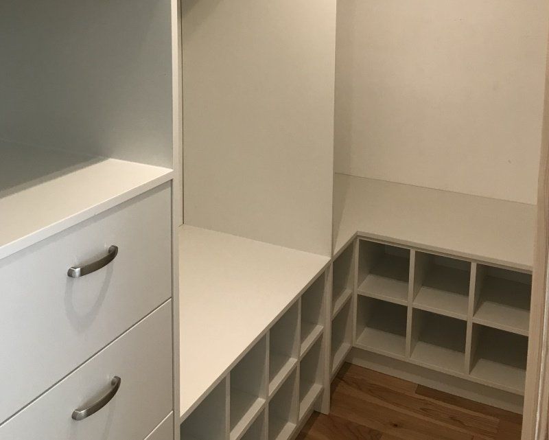 Custom design & built-in wardrobes