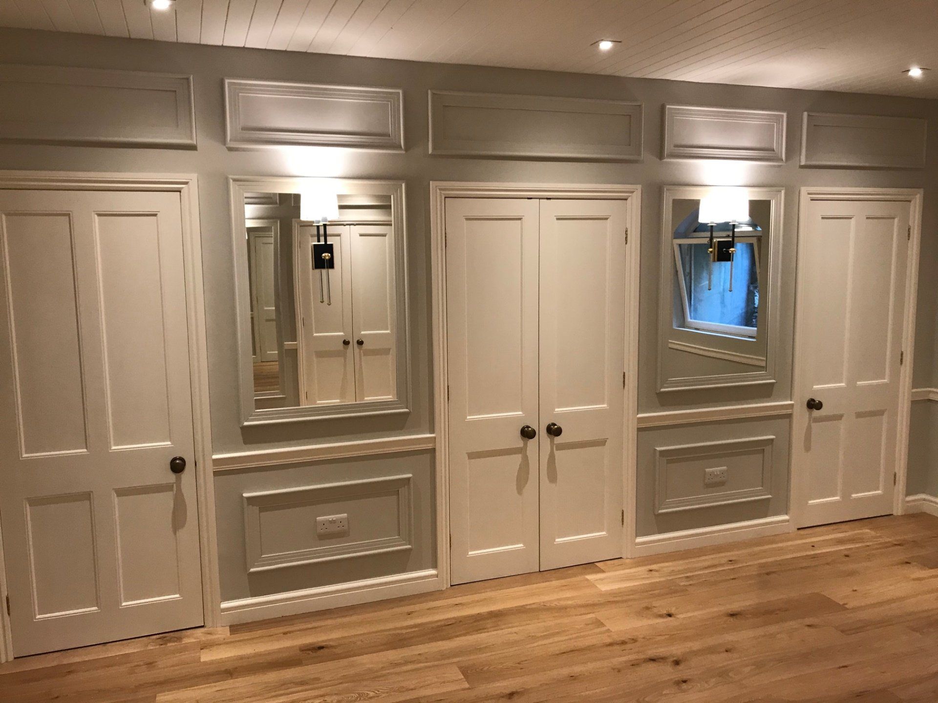 Custom Built Bespoke Wardrobes