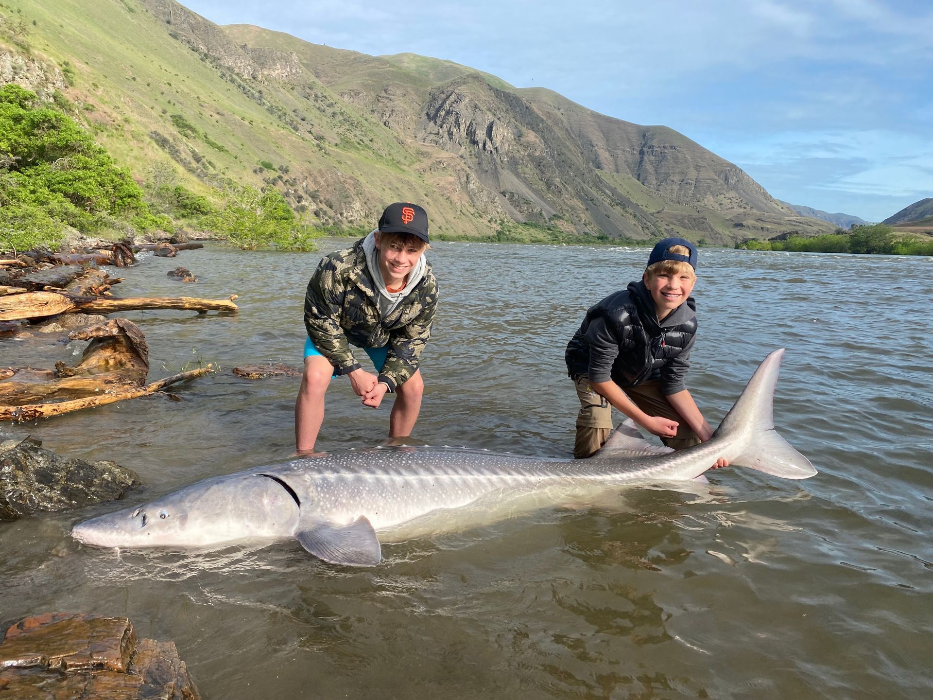 spring sturgeon fishing guide Hells Canyon