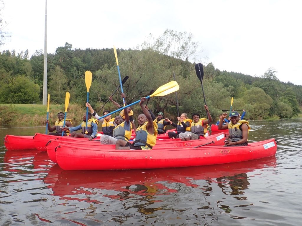 heimaten-Jugend beim Paddeln