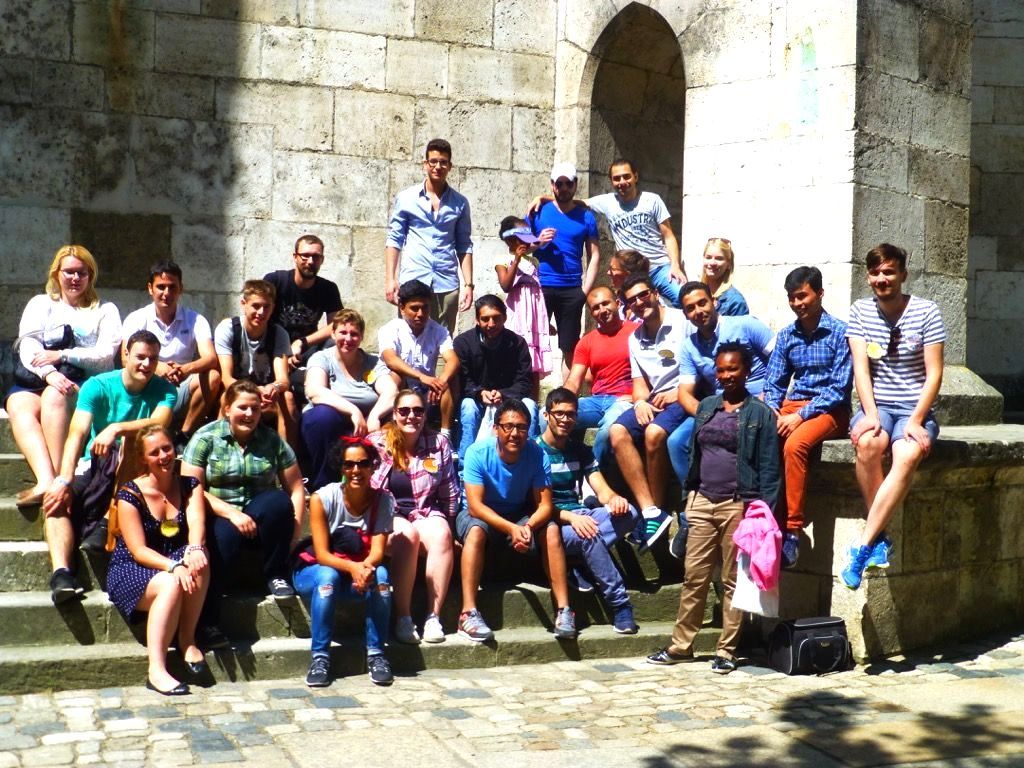 Gruppenfoto vorm Dom