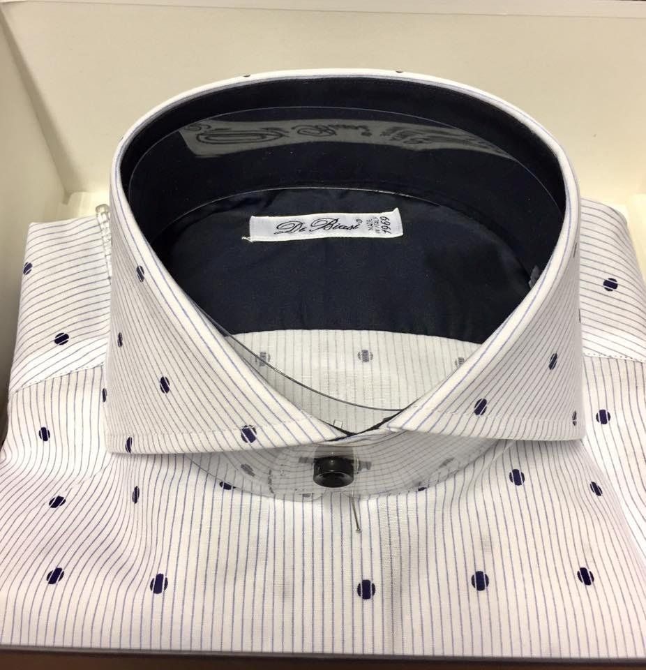 camicia bianca a pois