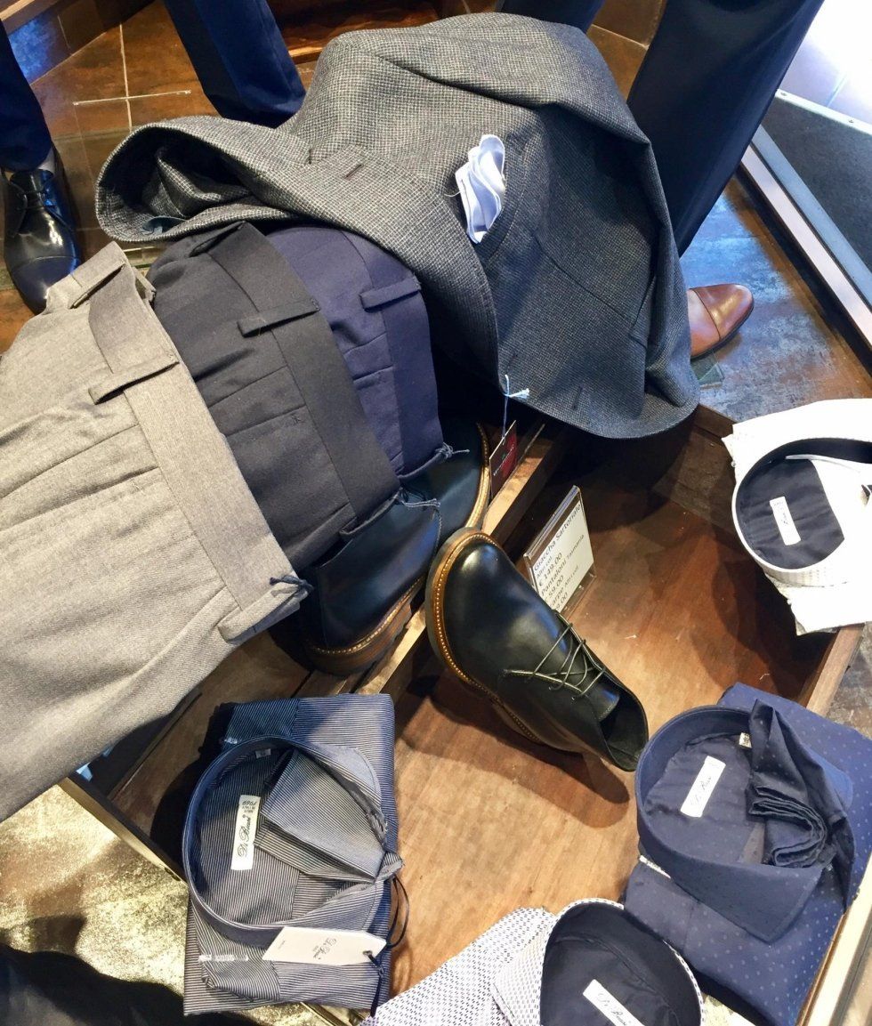 pantaloni uomo in vari colori