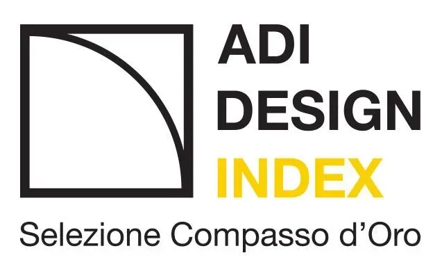 Logo per ADI Design Index: un quadrato con una linea curva, testo nero e la scritta 