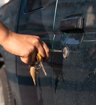 It’s Time to Call an Auto Locksmith: Reasons Why You Shouldn’t DIY
