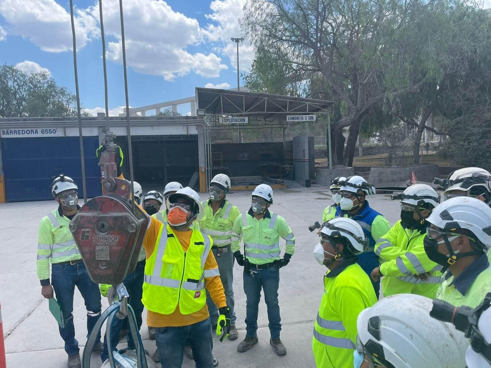 CERTIFICACIÓN DE GRÚAS VAREVER